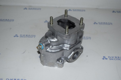 240-1303176-В  Коробка водяная (ЯМЗ) 