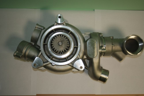 651.1307010 Насос водяной в сборе.JPG (1)